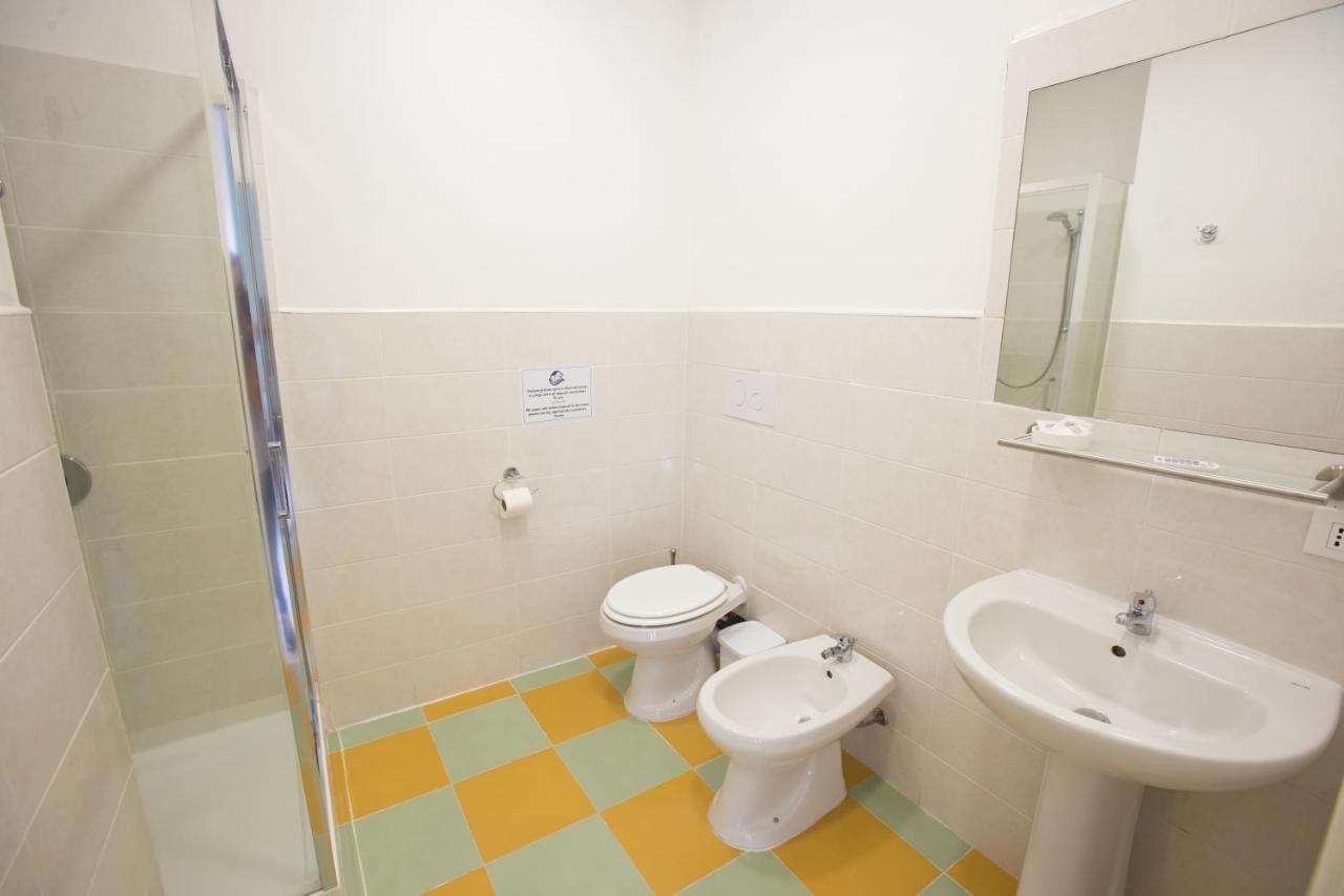 Central Rooms 128 ปาแลร์โม ภายนอก รูปภาพ