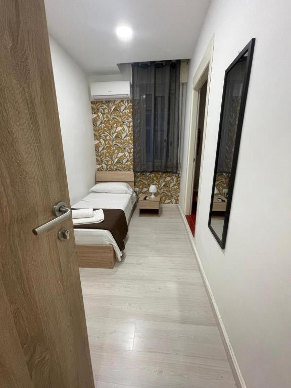 Central Rooms 128 ปาแลร์โม ภายนอก รูปภาพ