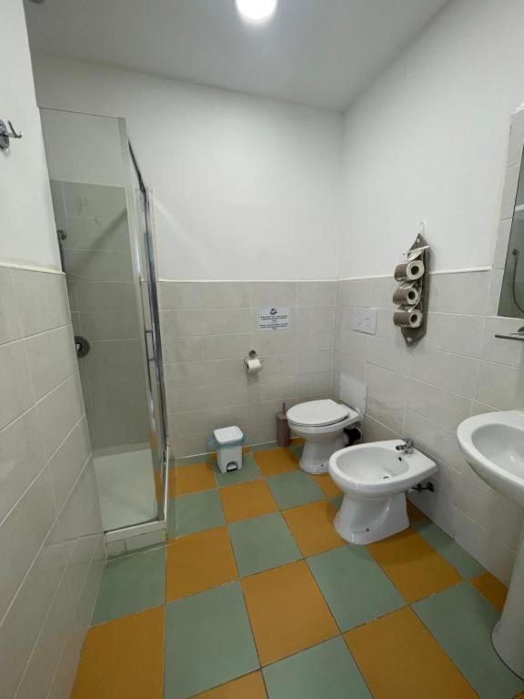Central Rooms 128 ปาแลร์โม ภายนอก รูปภาพ